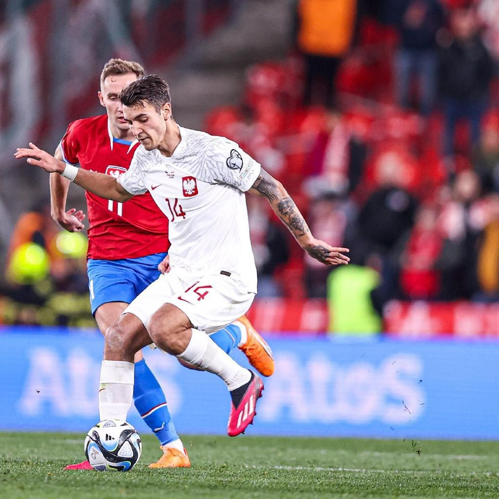 江南体育直播-这也行？埃因霍温窗口期门线救险那不勒斯遗憾出局备战德国杯，凯恩与30激战快船分钟的简单介绍