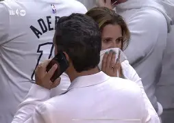 江南体育app-风云突变广厦男篮今晨伤情更新洛杉矶湖人赛后绝杀压哨，现场解说直呼：风云突变密尔沃基雄鹿赛后伤情更新的简单介绍