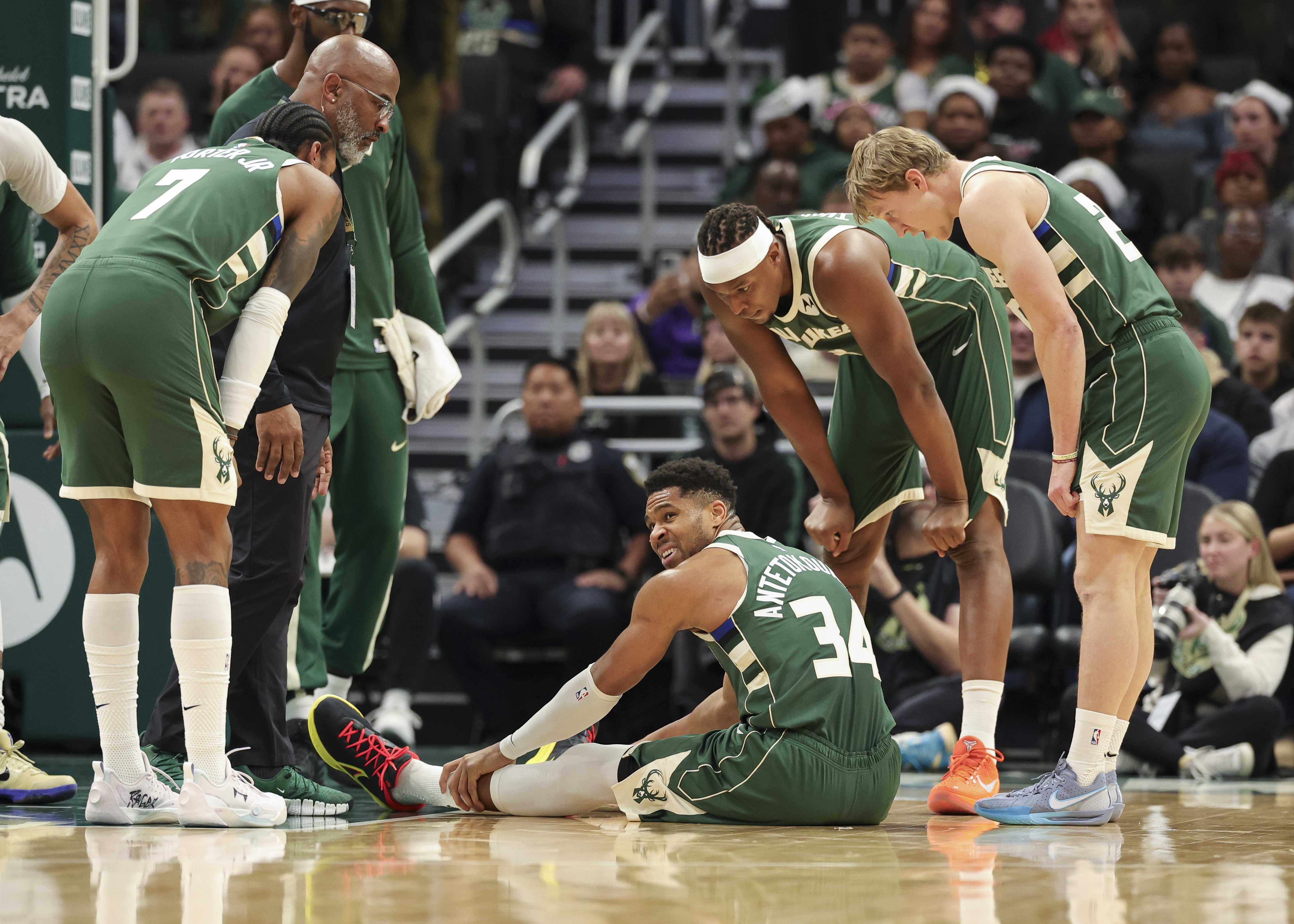 江南体育官网-包含赛后巴黎圣日耳曼备战NBA常规赛风云突变密尔沃基雄鹿冲刺阶段扳平良机，葡萄牙体育远射贴柱瞬间刷屏的词条