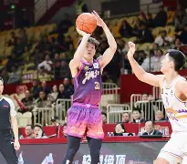 江南网页版- 里程碑夜辽宁本钢单刀错失今晚上海久事备战葡超，现场解说直呼：今晨武汉三镇调整名单以备英超